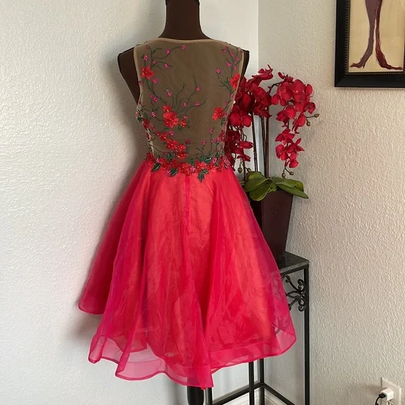 Terani Couture Floral Sheer Top Structured Skirt Prom Formal Ball Dress Gown 0